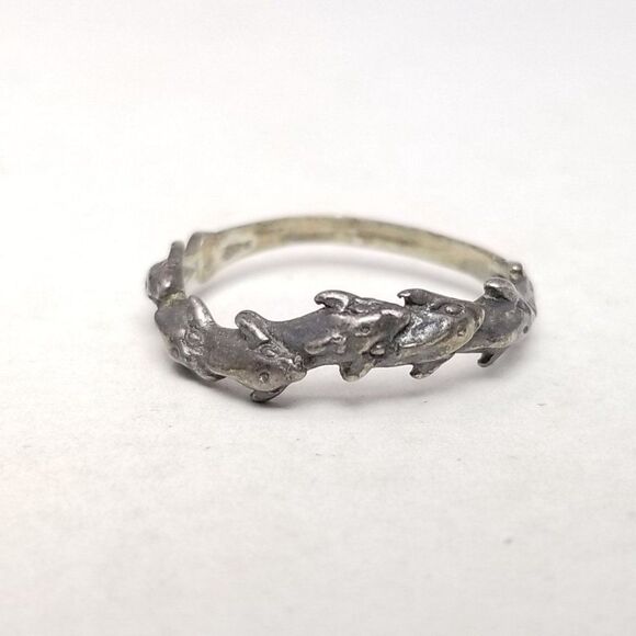 Vintage Sterling Silver Leaping Dolphins Ring, Size 6 1/2 Band, 80s 90s Estate - Picture 2 of 8